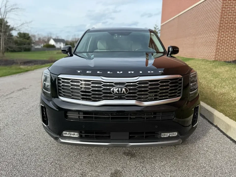 2021 Kia Telluride - Image 8 of 17