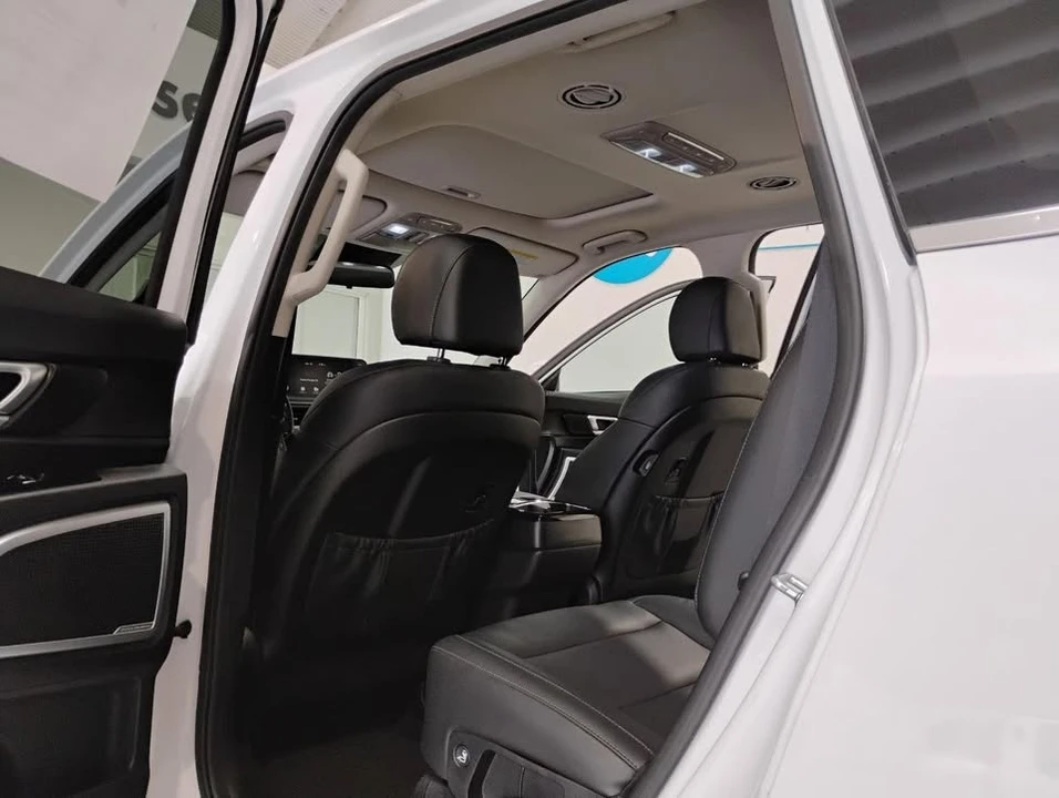 2021 Kia Telluride - Image 10 of 20