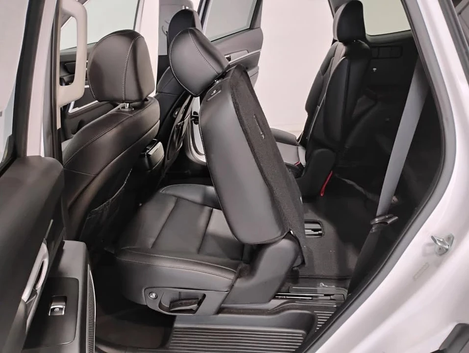 2021 Kia Telluride - Image 13 of 20