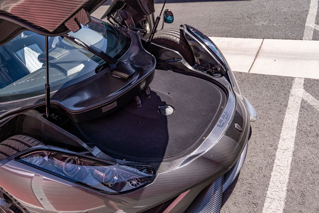2021 Koenigsegg Regera - Image 11 of 31