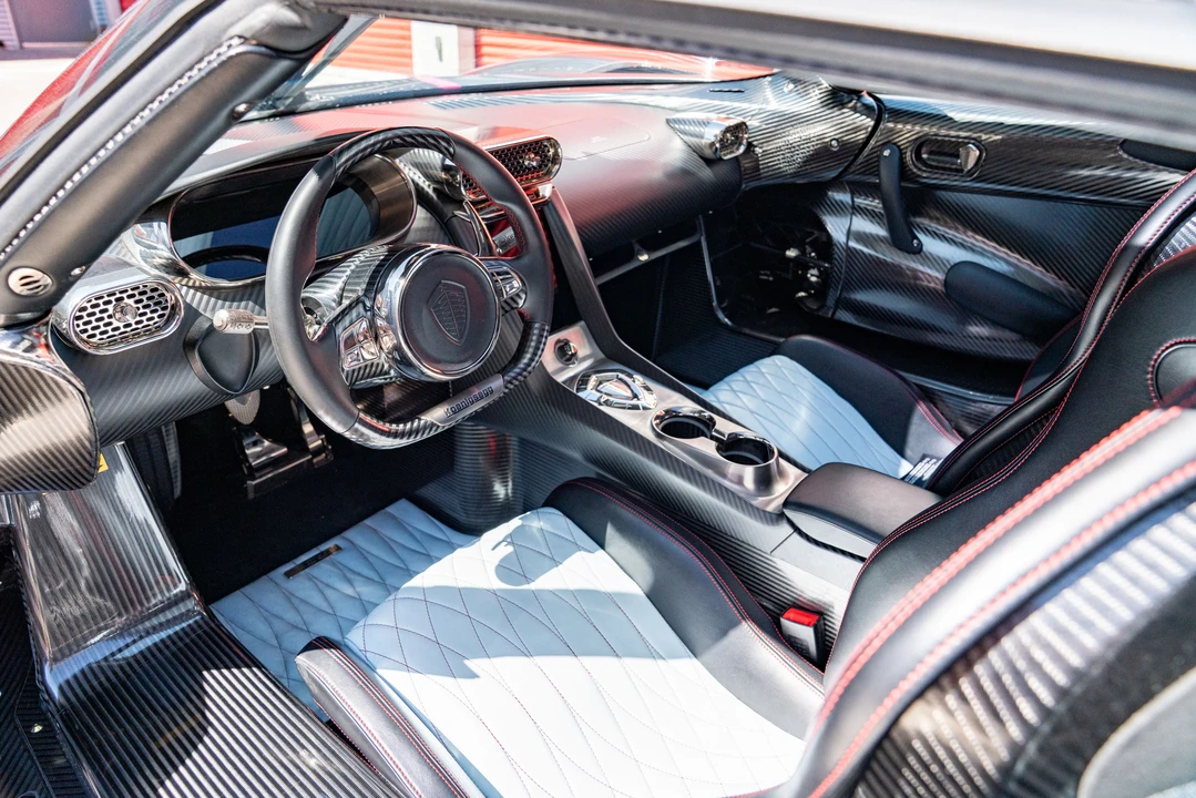 2021 Koenigsegg Regera - Image 5 of 31