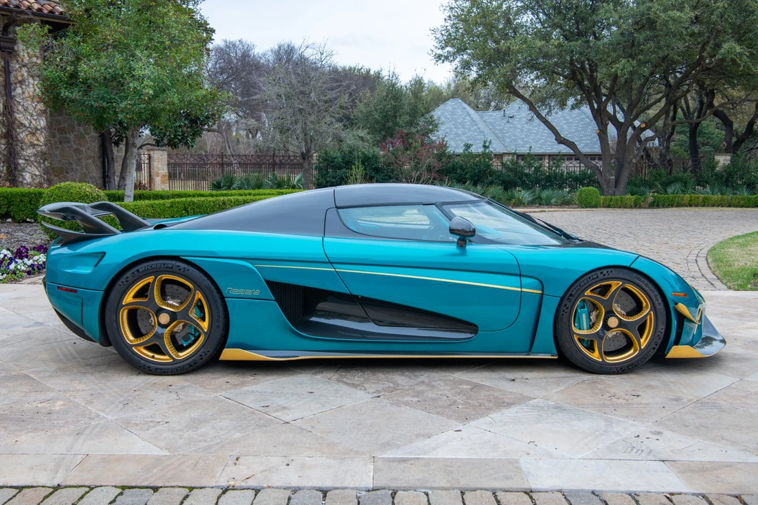 2021 Koenigsegg Regera - Image 12 of 31