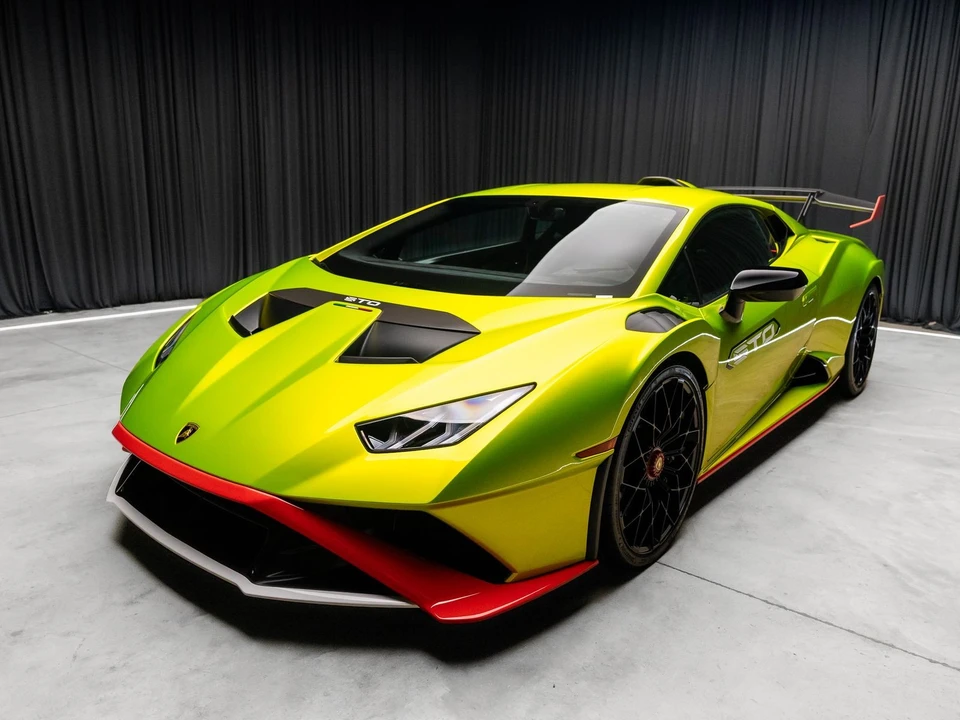 2021 Lamborghini - Image 14 of 31