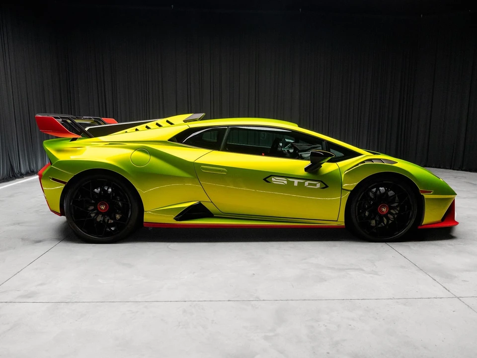 2021 Lamborghini - Image 19 of 31