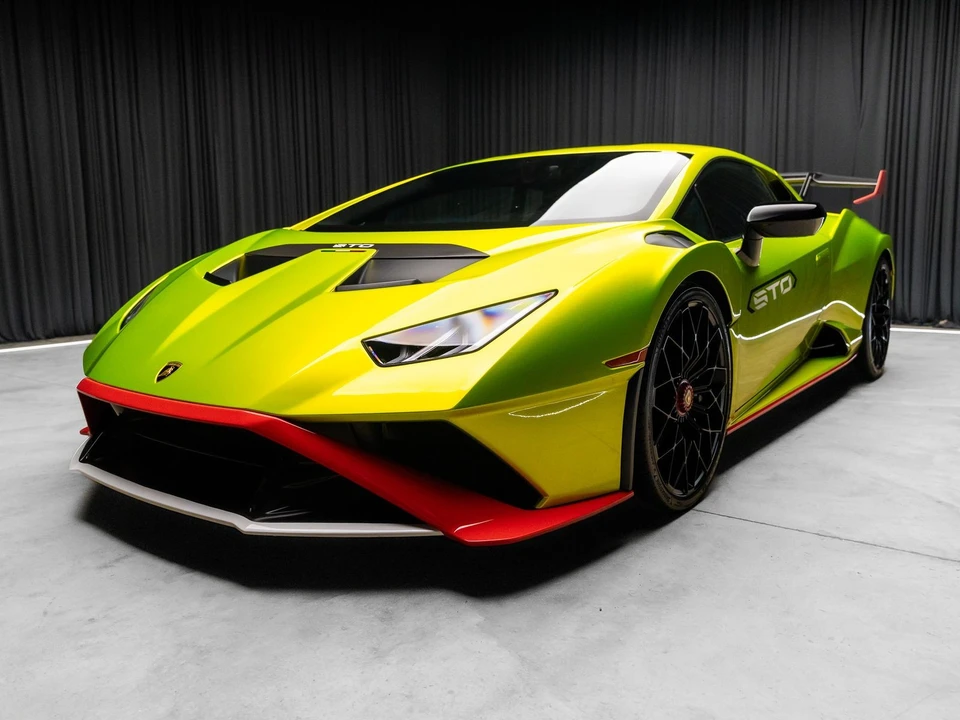 2021 Lamborghini - Image 29 of 31