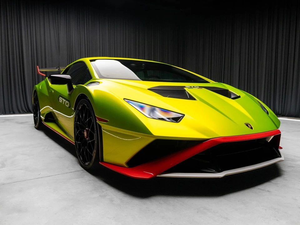 2021 Lamborghini - Image 21 of 31