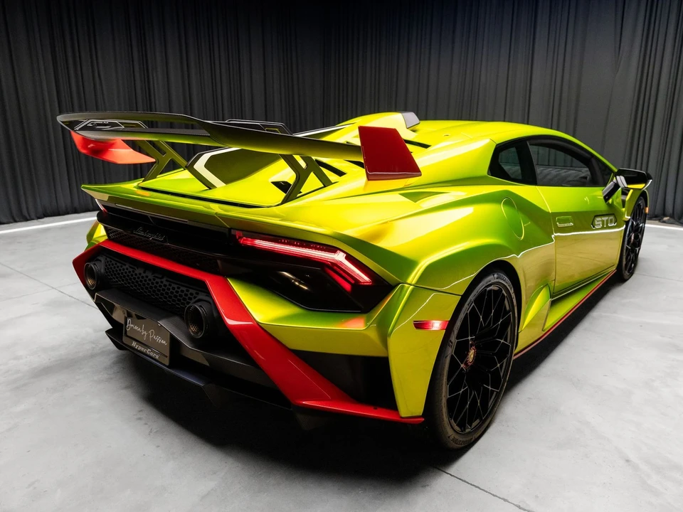 2021 Lamborghini - Image 18 of 31