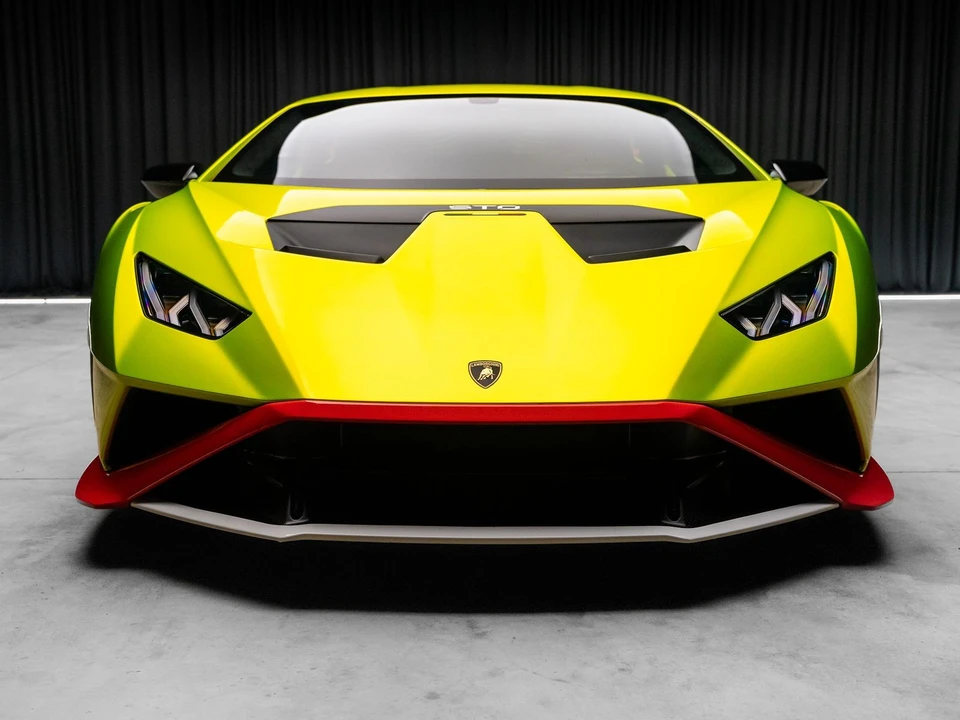 2021 Lamborghini - Image 23 of 31