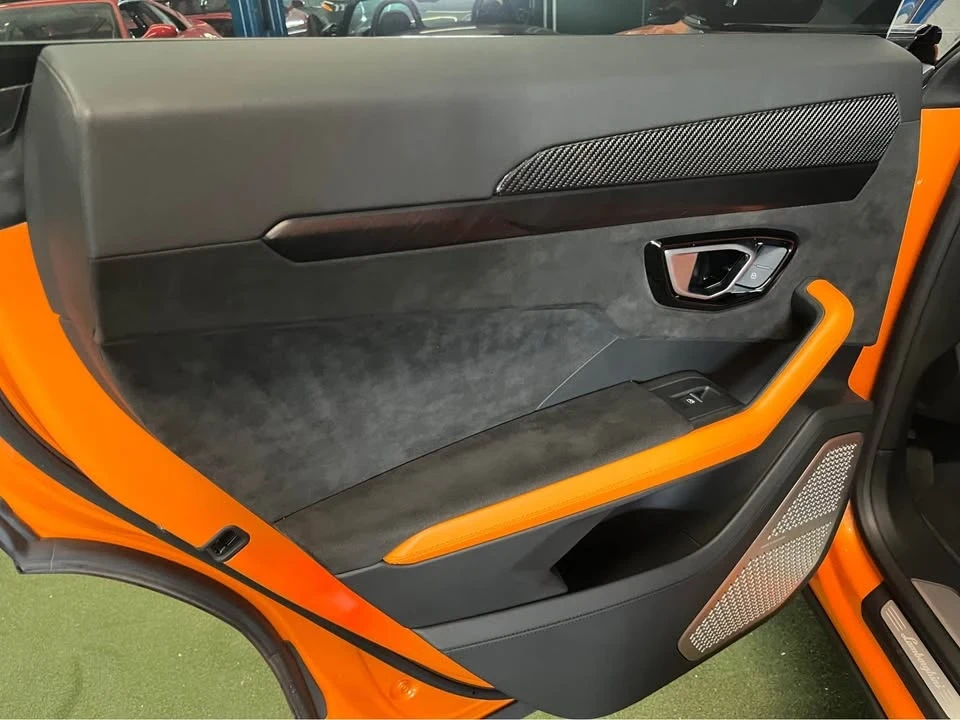 2021 Lamborghini Urus - Image 6 of 10