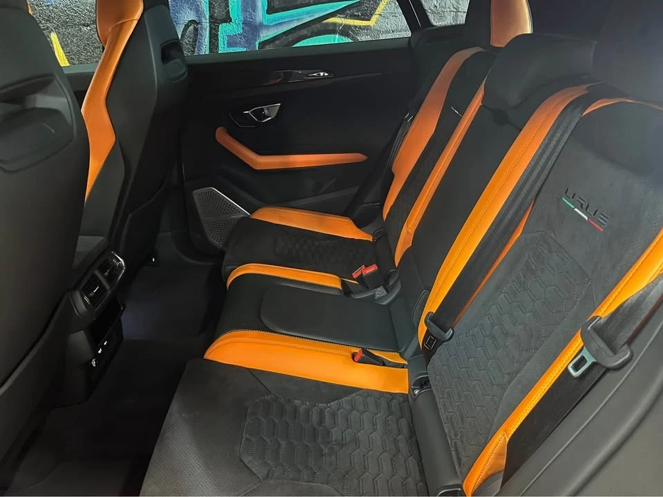 2021 Lamborghini Urus - Image 7 of 10
