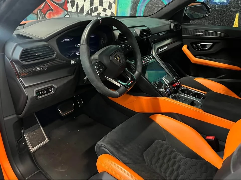2021 Lamborghini Urus - Image 8 of 10