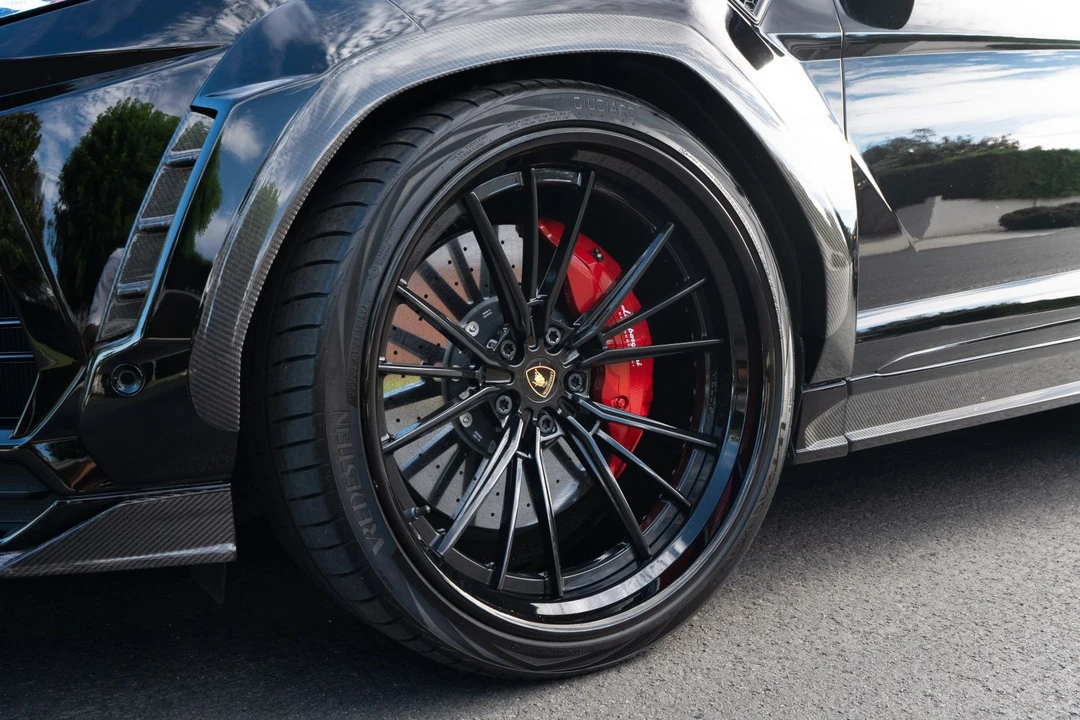 2021 Lamborghini Urus - Image 14 of 31