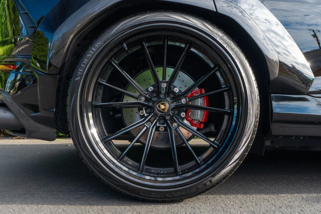 2021 Lamborghini Urus - Image 10 of 31
