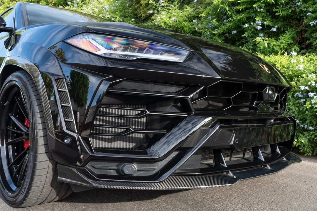 2021 Lamborghini Urus - Image 2 of 31