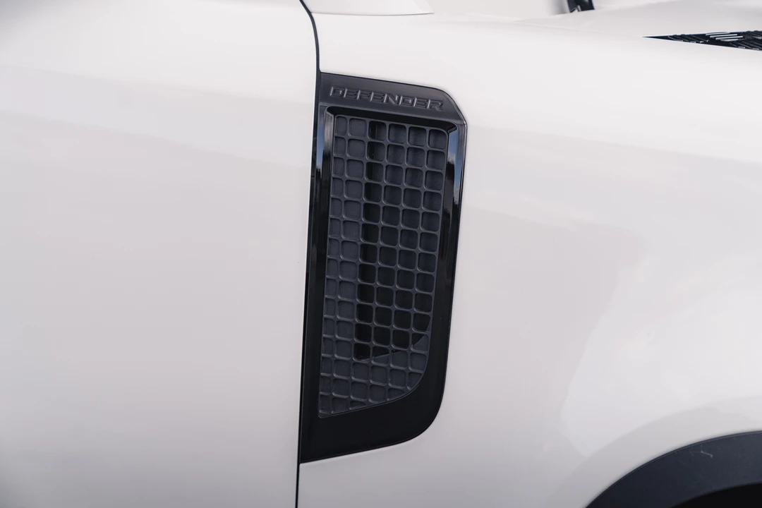 2021 Land Rover Defender L663 - Image 24 of 31