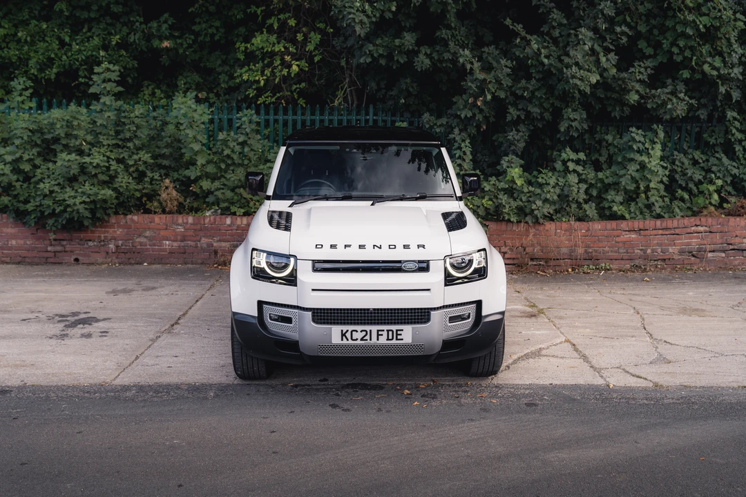 2021 Land Rover Defender L663 - Image 10 of 31