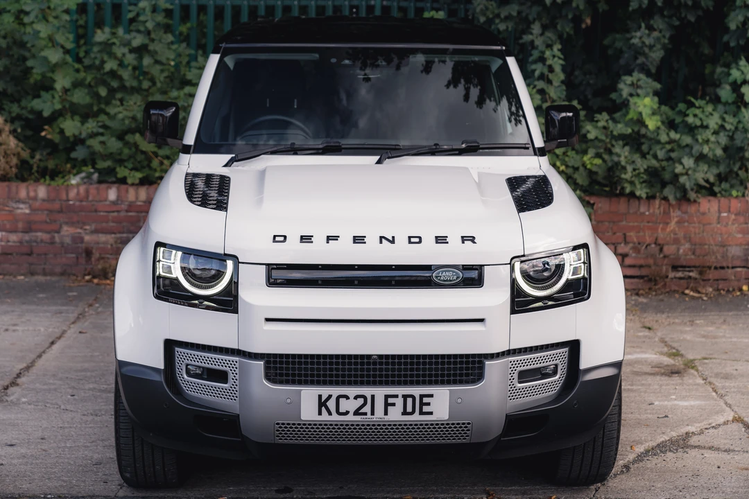 2021 Land Rover Defender L663 - Image 29 of 31