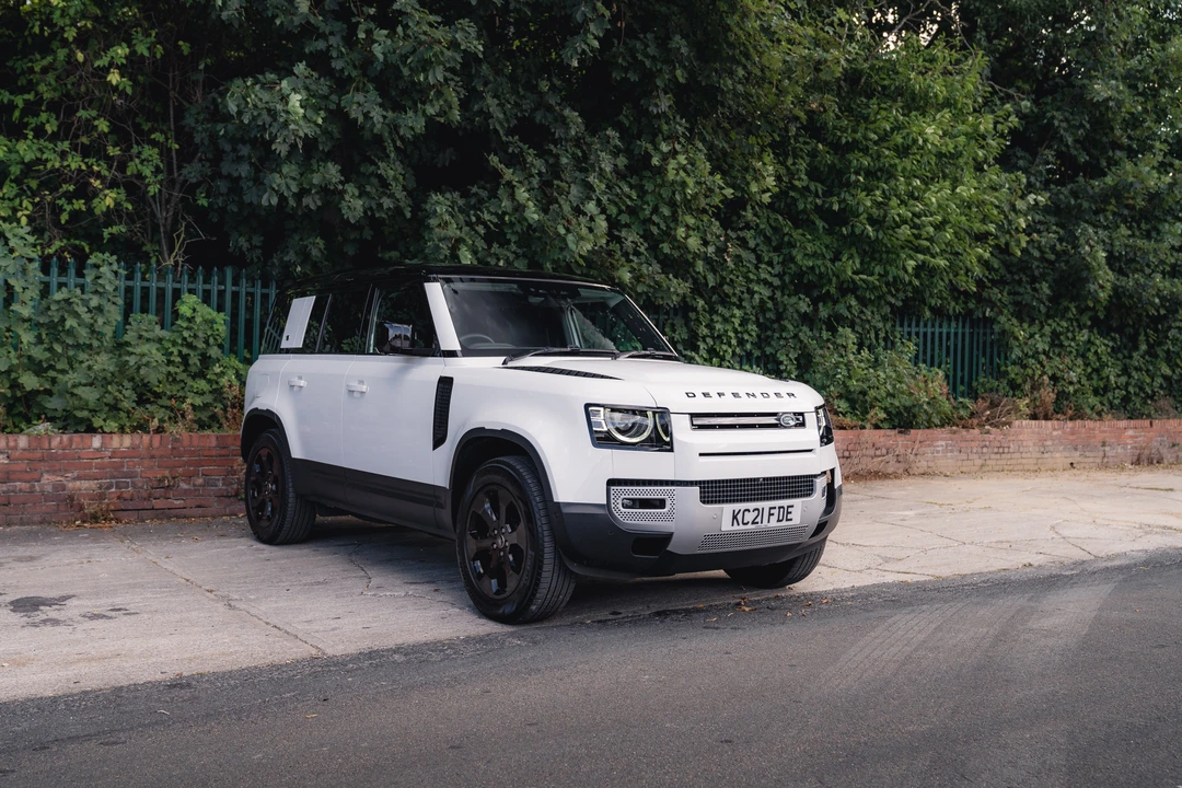 2021 Land Rover Defender L663 - Image 4 of 31