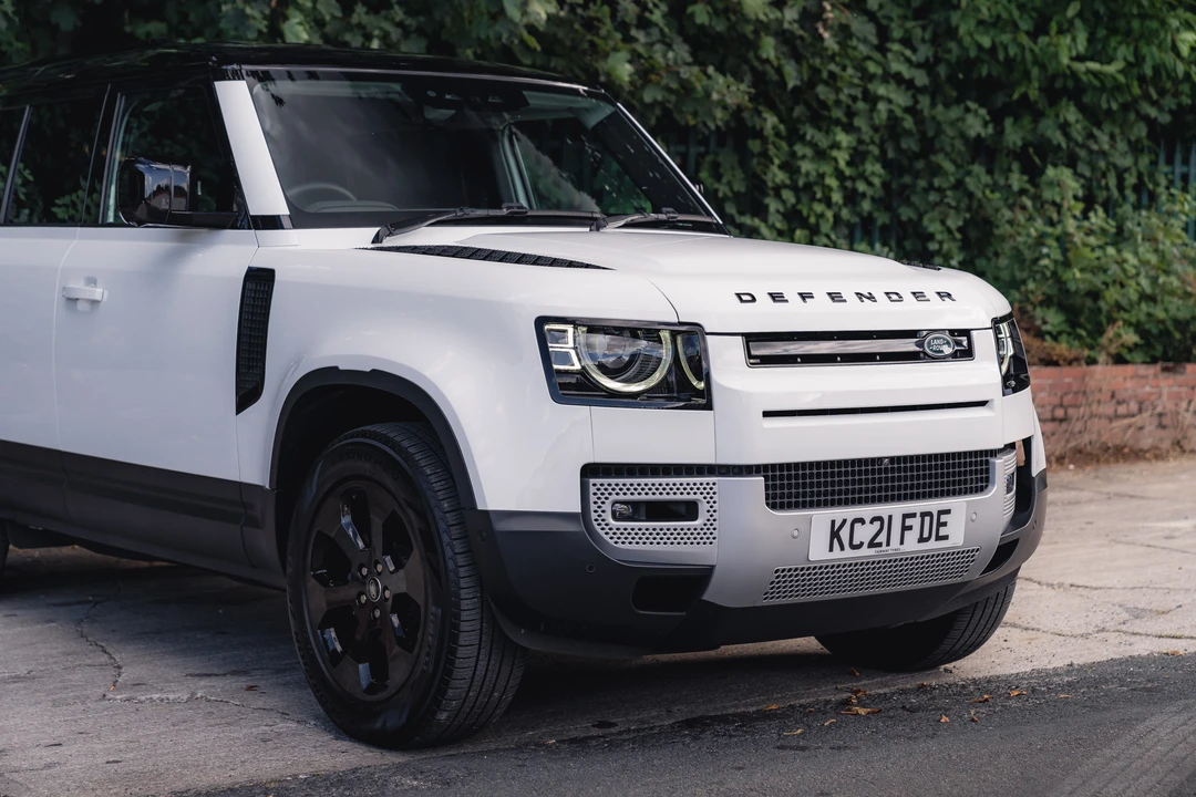 2021 Land Rover Defender L663 - Image 30 of 31
