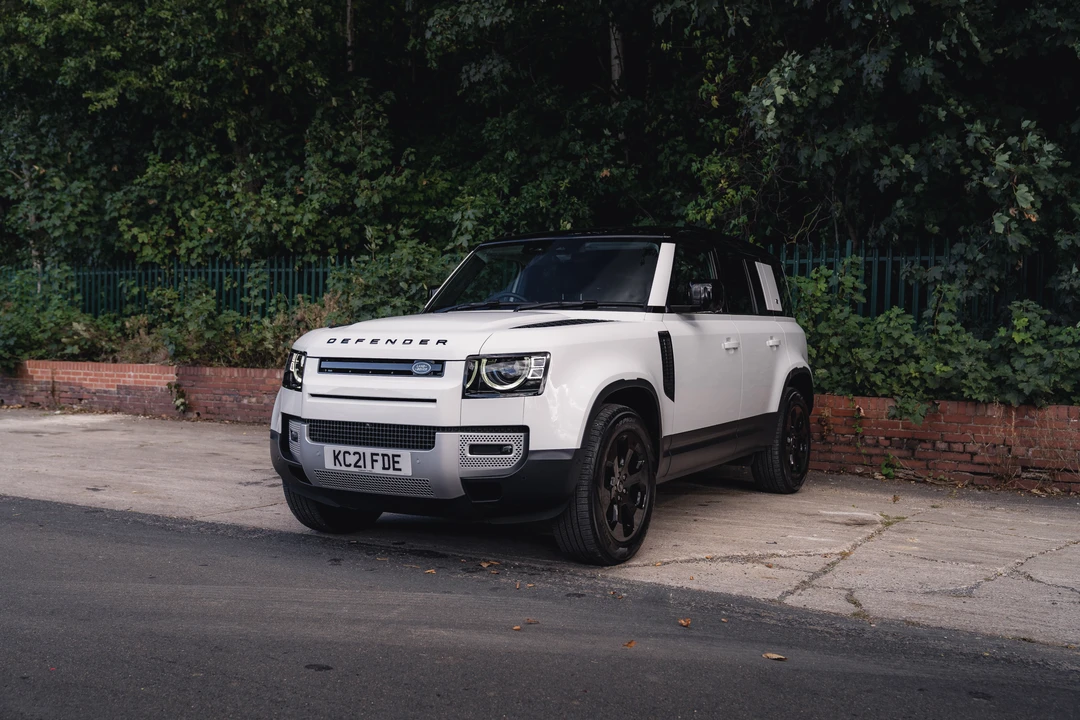 2021 Land Rover Defender L663 - Image 9 of 31