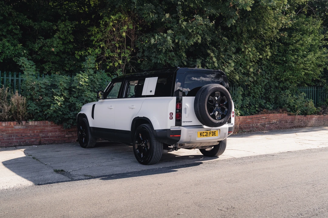 2021 Land Rover Defender L663 - Image 7 of 31