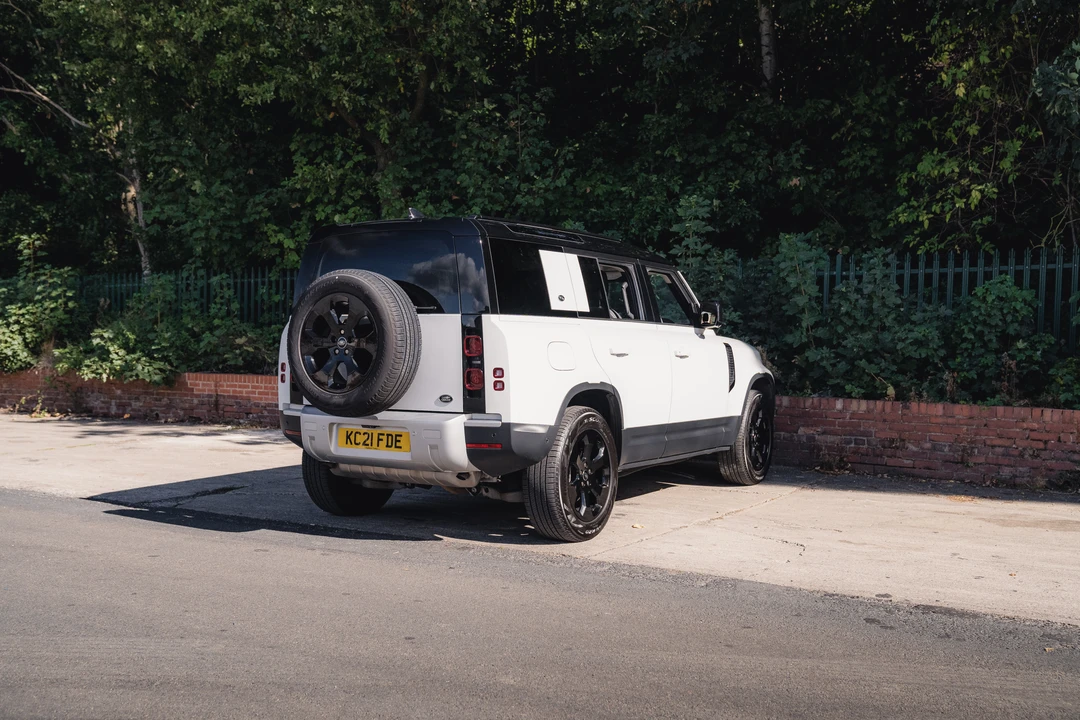 2021 Land Rover Defender L663 - Image 5 of 31