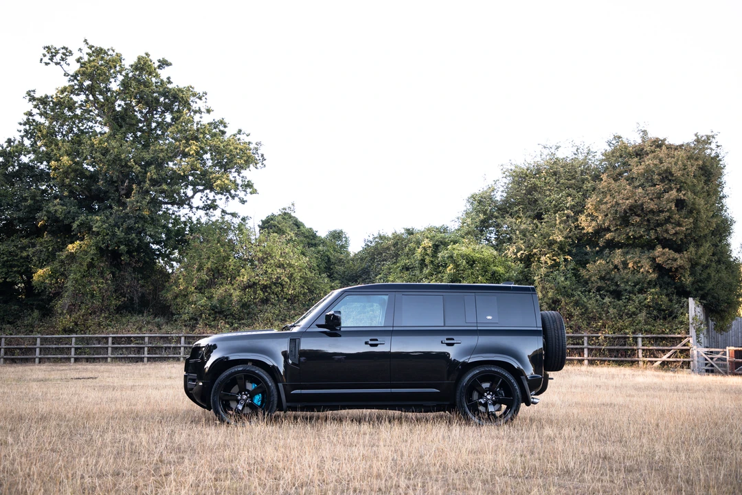 2021 Land Rover Defender 110 - Image 9 of 31