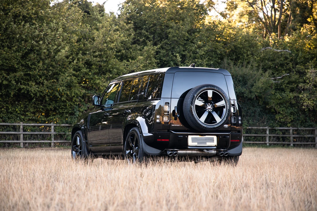2021 Land Rover Defender 110 - Image 8 of 31