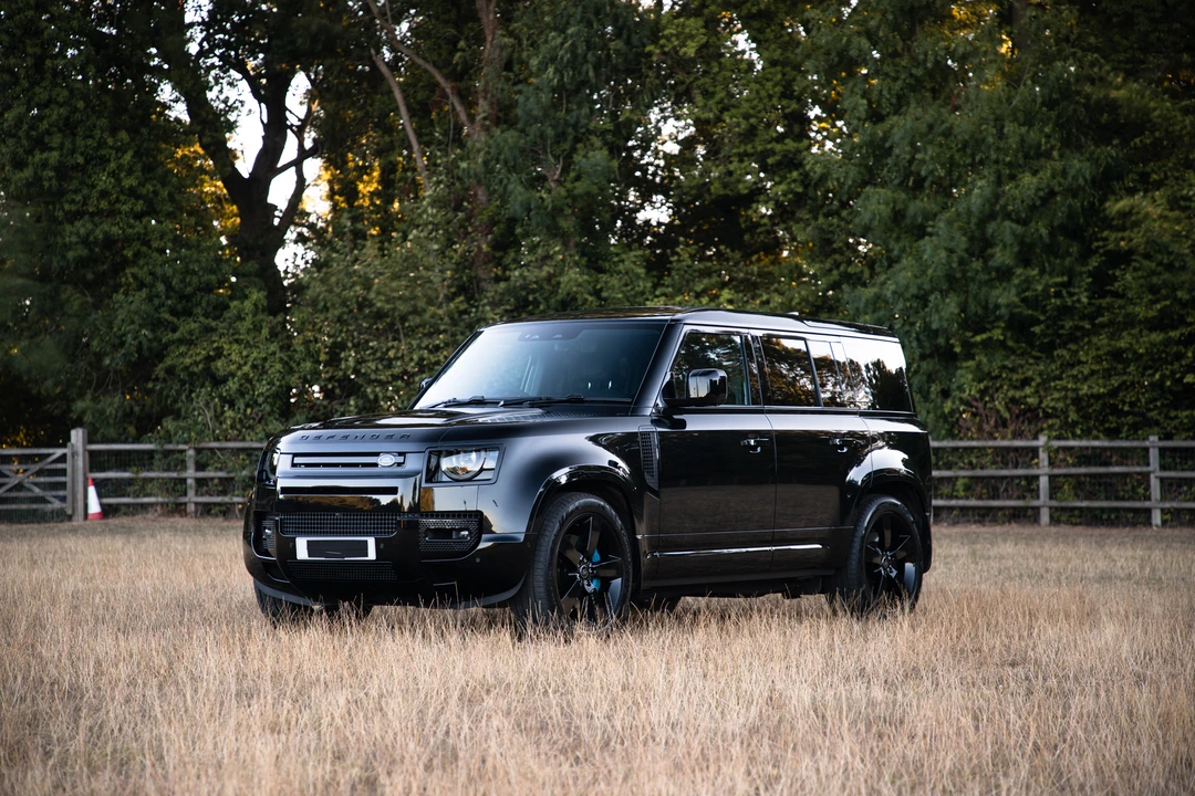 2021 Land Rover Defender 110 - Image 10 of 31