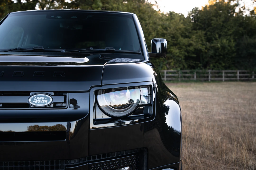 2021 Land Rover Defender 110 - Image 19 of 31