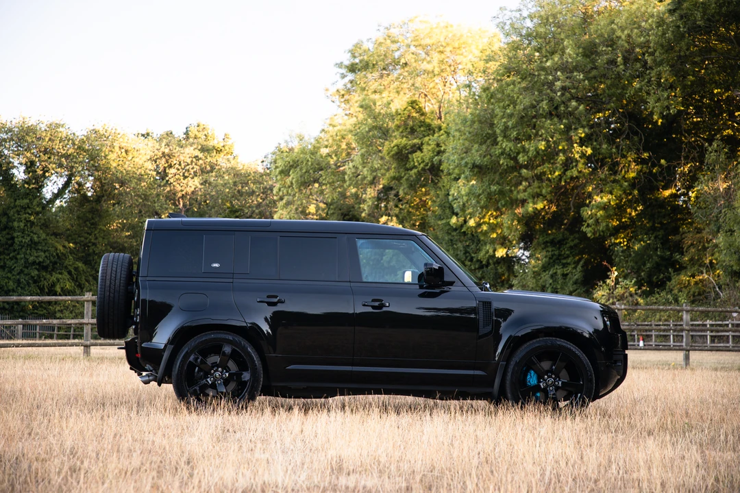 2021 Land Rover Defender 110 - Image 5 of 31