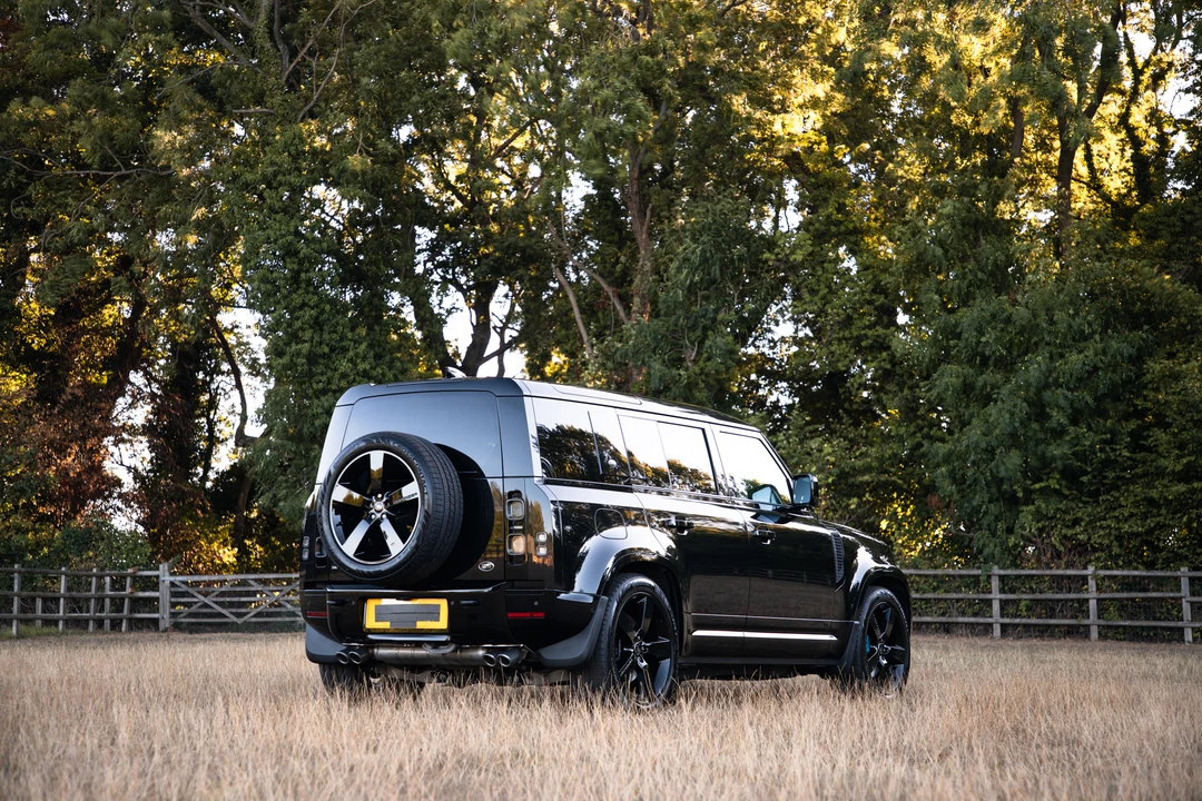 2021 Land Rover Defender 110 - Image 6 of 31