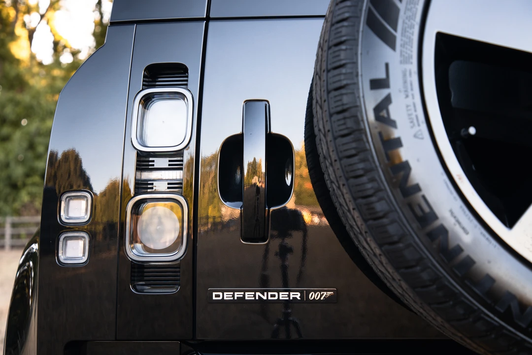 2021 Land Rover Defender 110 - Image 30 of 31