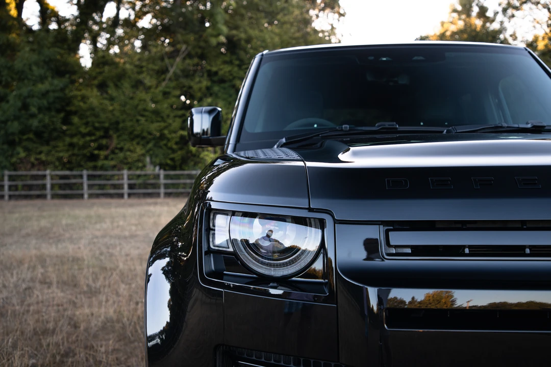 2021 Land Rover Defender 110 - Image 25 of 31