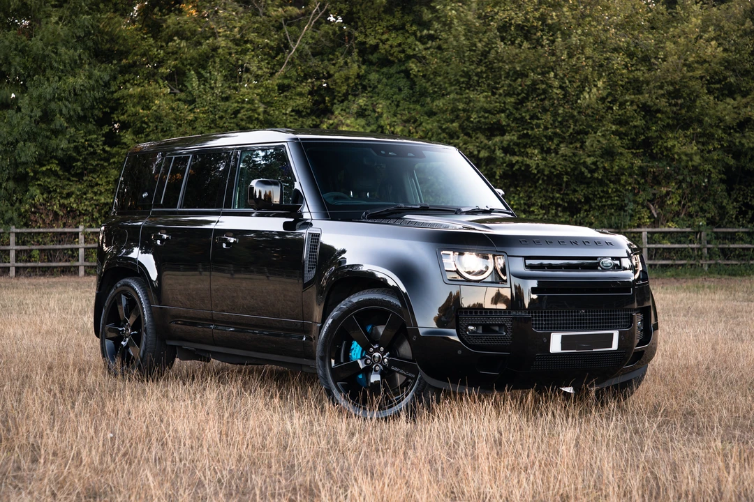 2021 Land Rover Defender 110 - Image 2 of 31