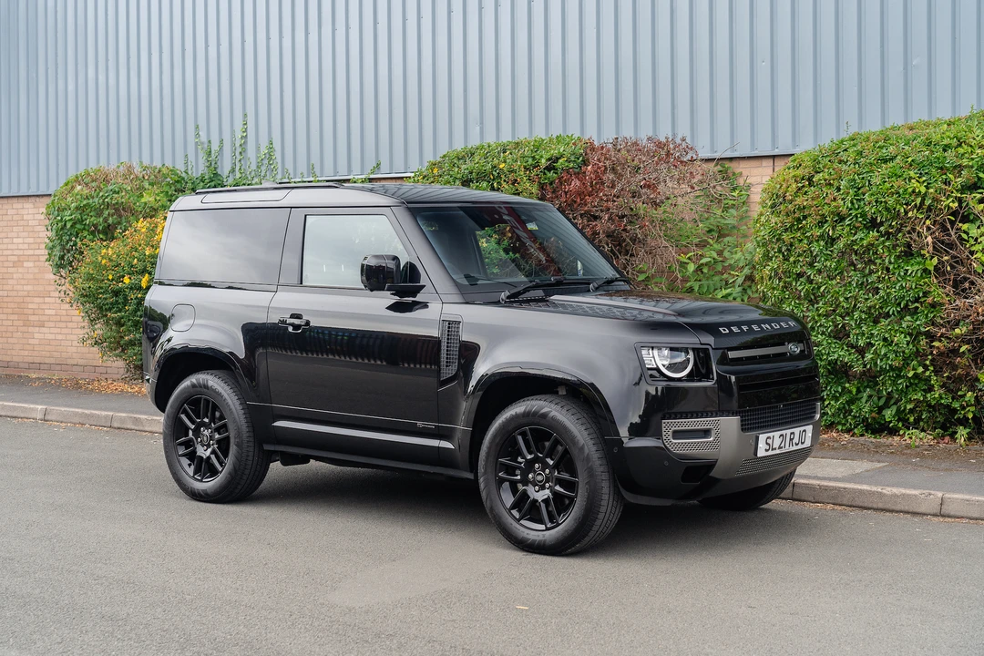 2021 Land Rover Defender 90 - Image 11 of 31