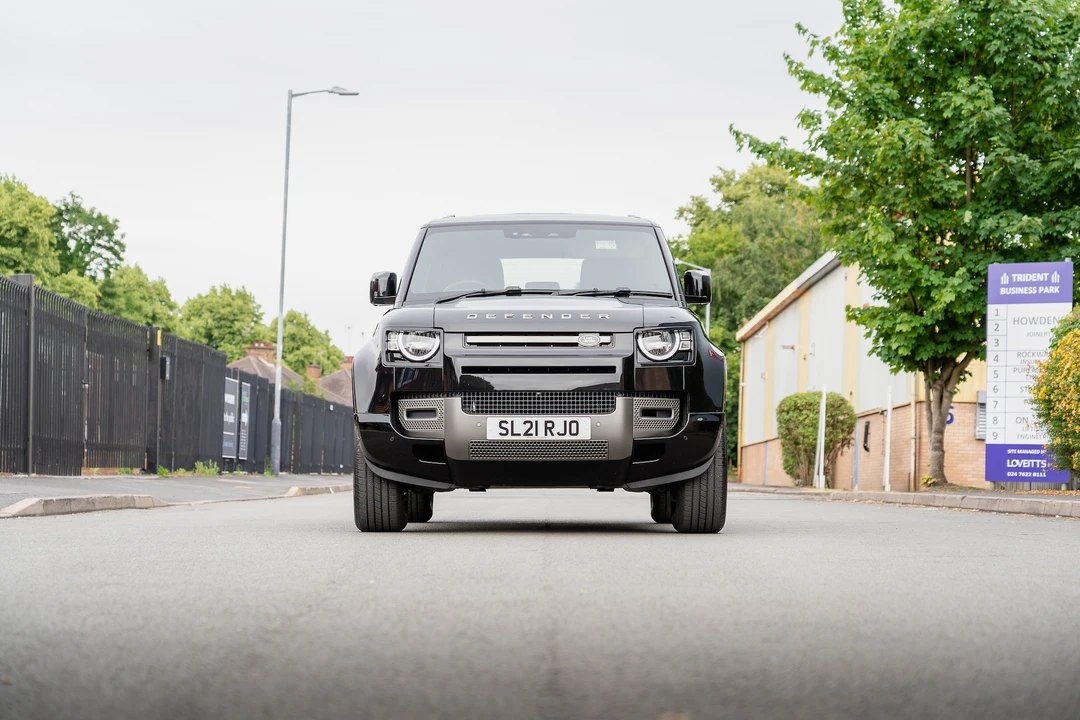 2021 Land Rover Defender 90 - Image 19 of 31