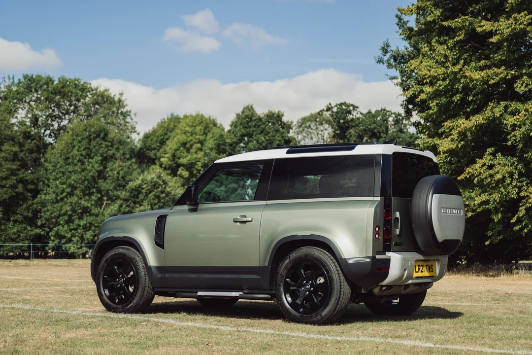 2021 Land Rover Defender 90 - Image 8 of 31