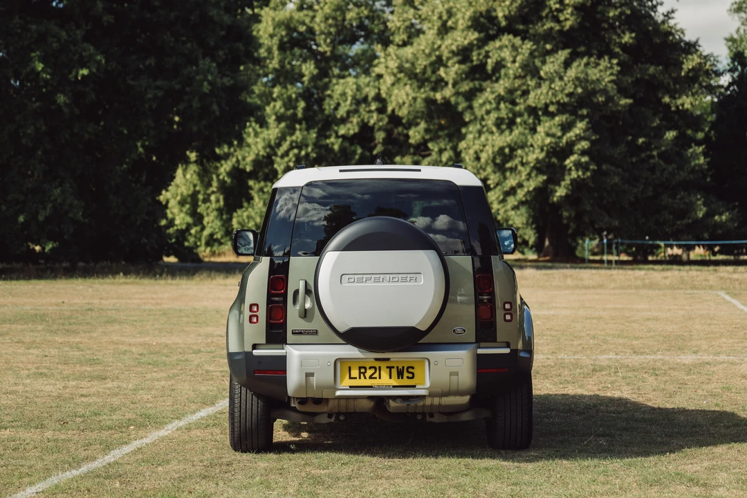 2021 Land Rover Defender 90 - Image 11 of 31