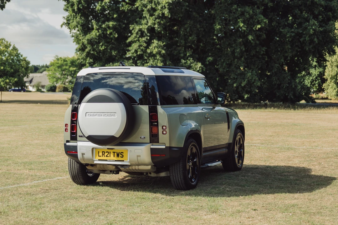 2021 Land Rover Defender 90 - Image 13 of 31