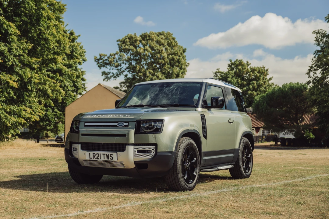 2021 Land Rover Defender 90 - Image 5 of 31