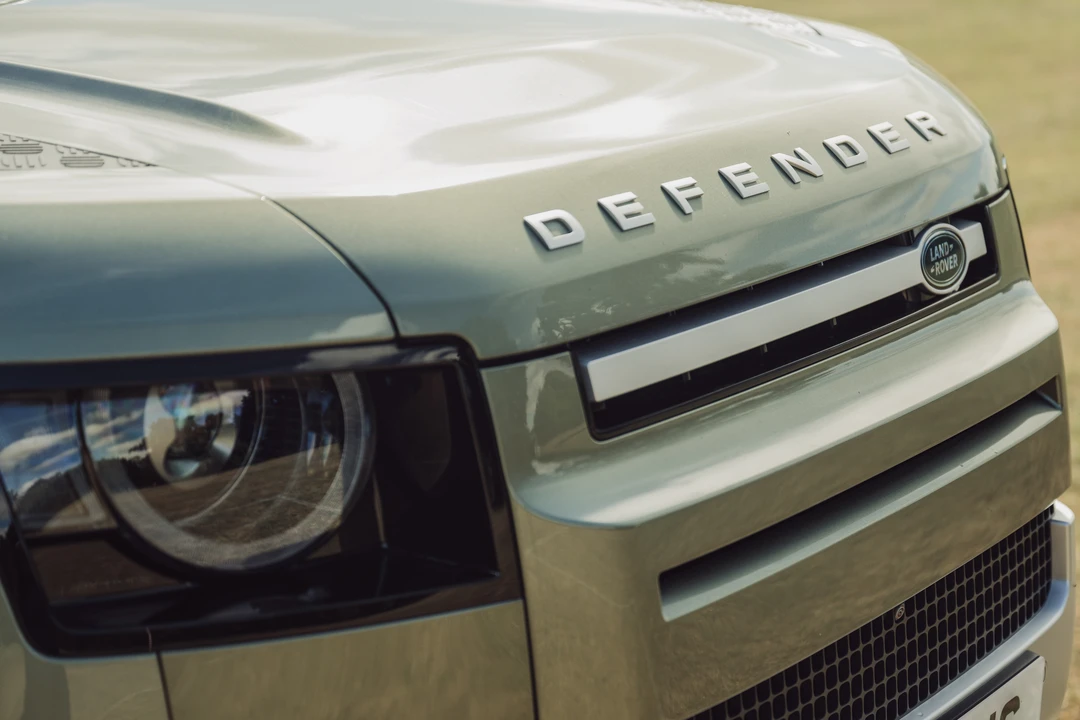2021 Land Rover Defender 90 - Image 25 of 31