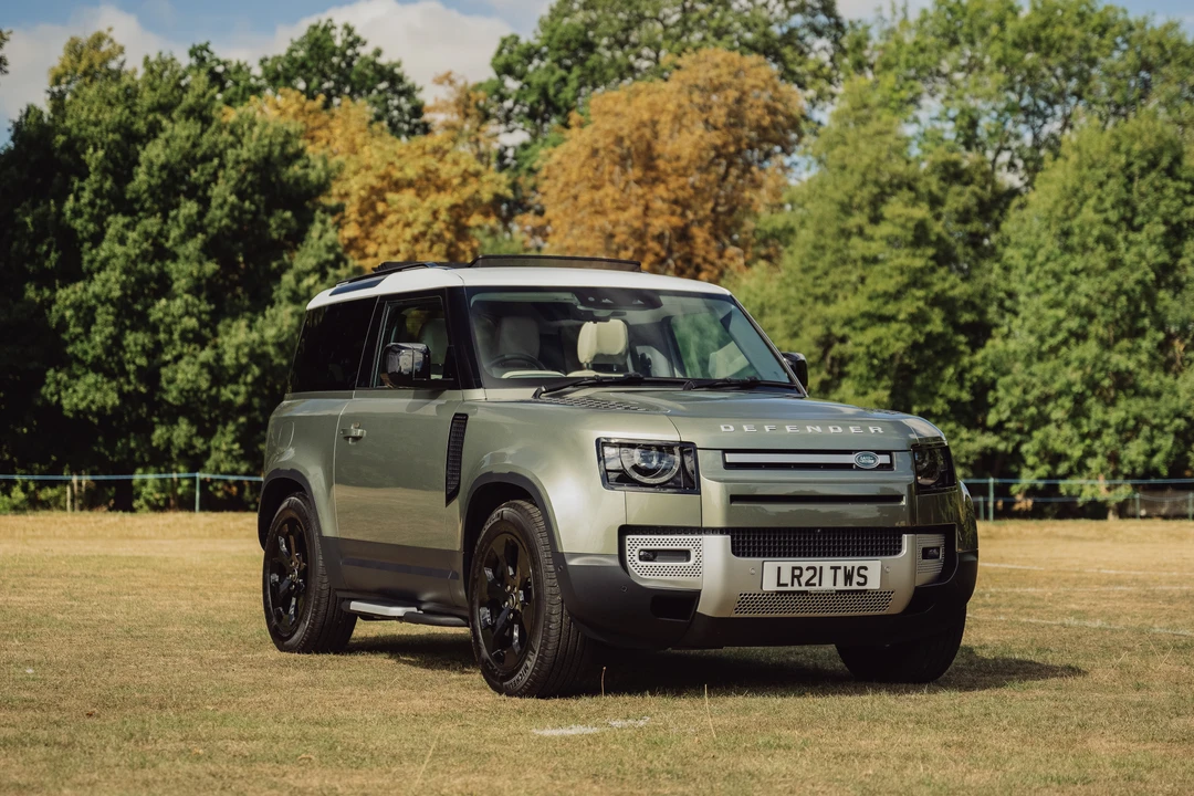 2021 Land Rover Defender 90 - Image 18 of 31