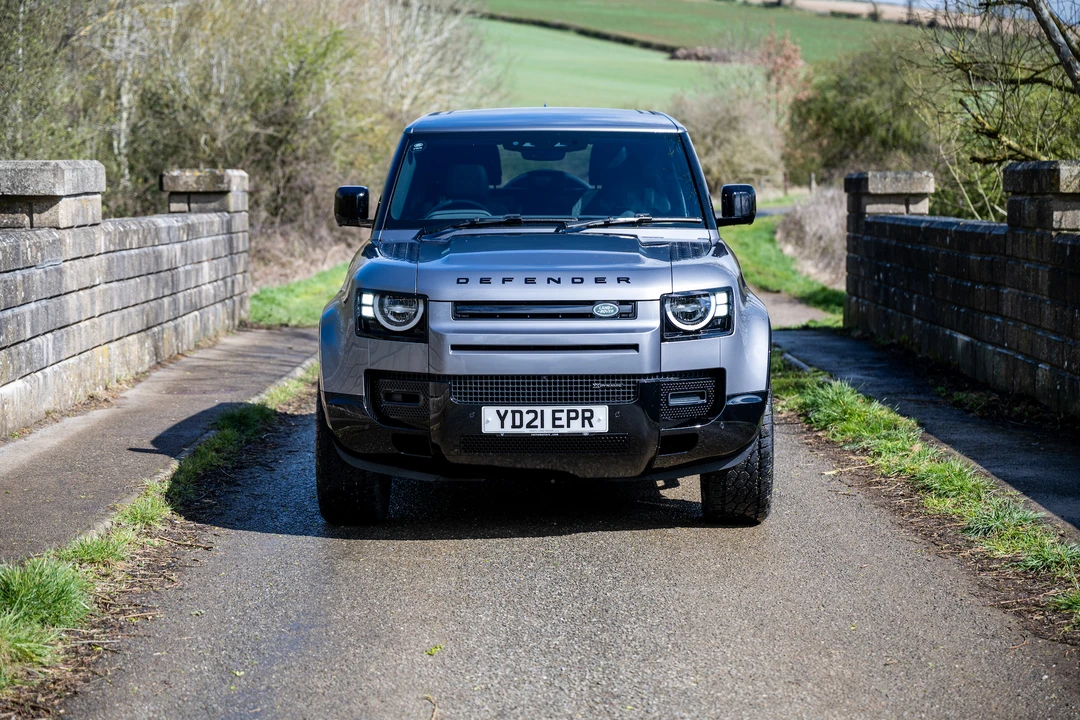 2021 Land Rover Defender 90 - Image 11 of 31