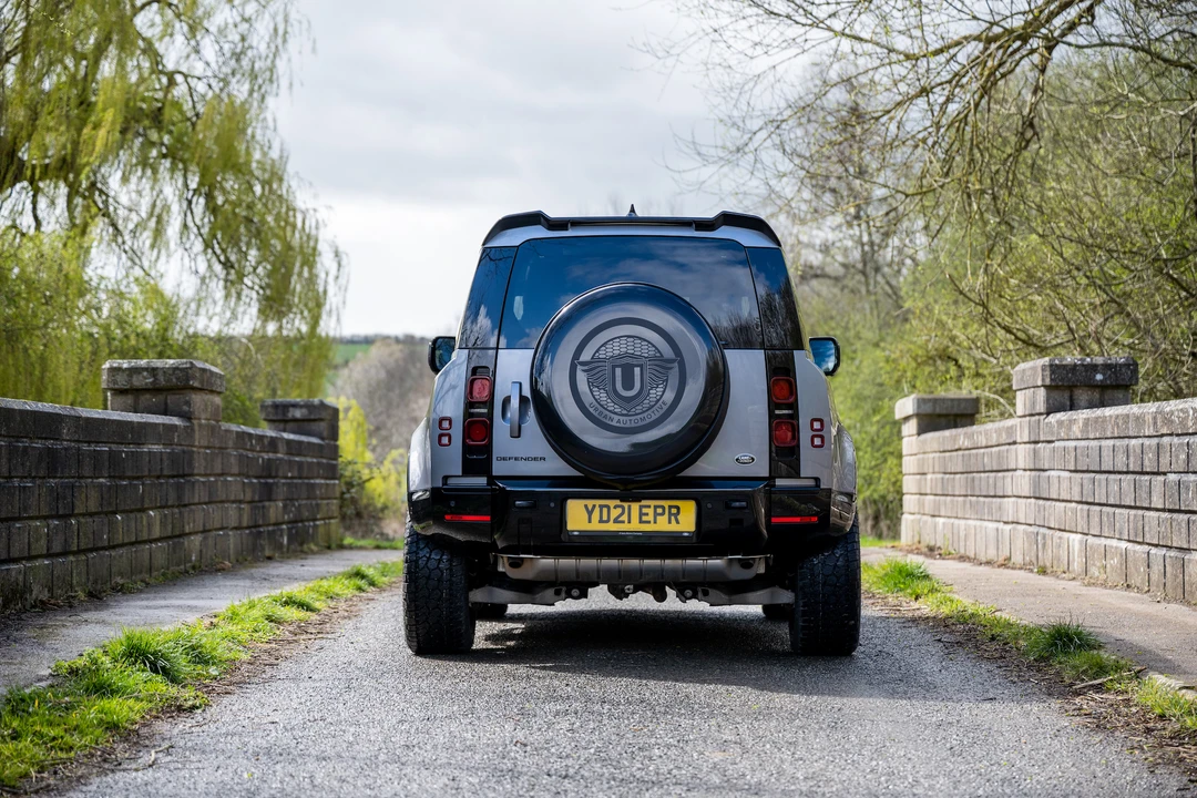 2021 Land Rover Defender 90 - Image 14 of 31