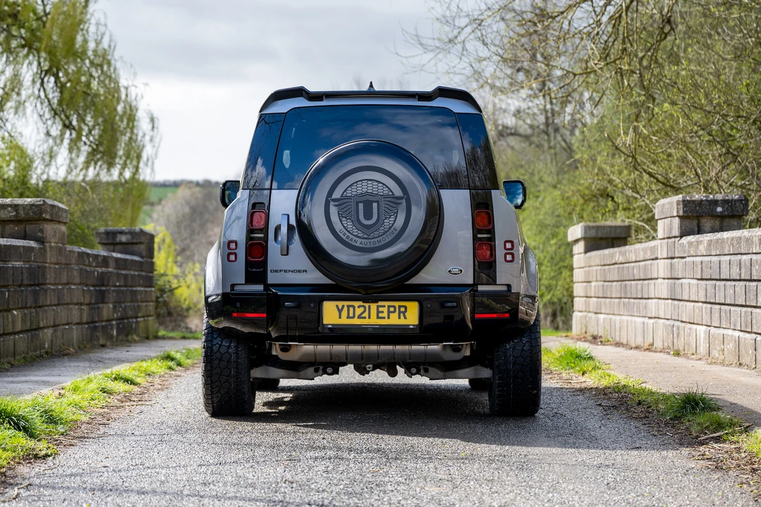 2021 Land Rover Defender 90 - Image 20 of 31