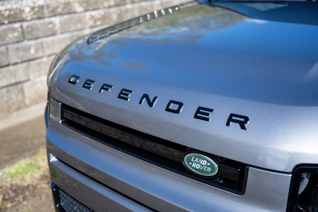 2021 Land Rover Defender 90 - Image 25 of 31