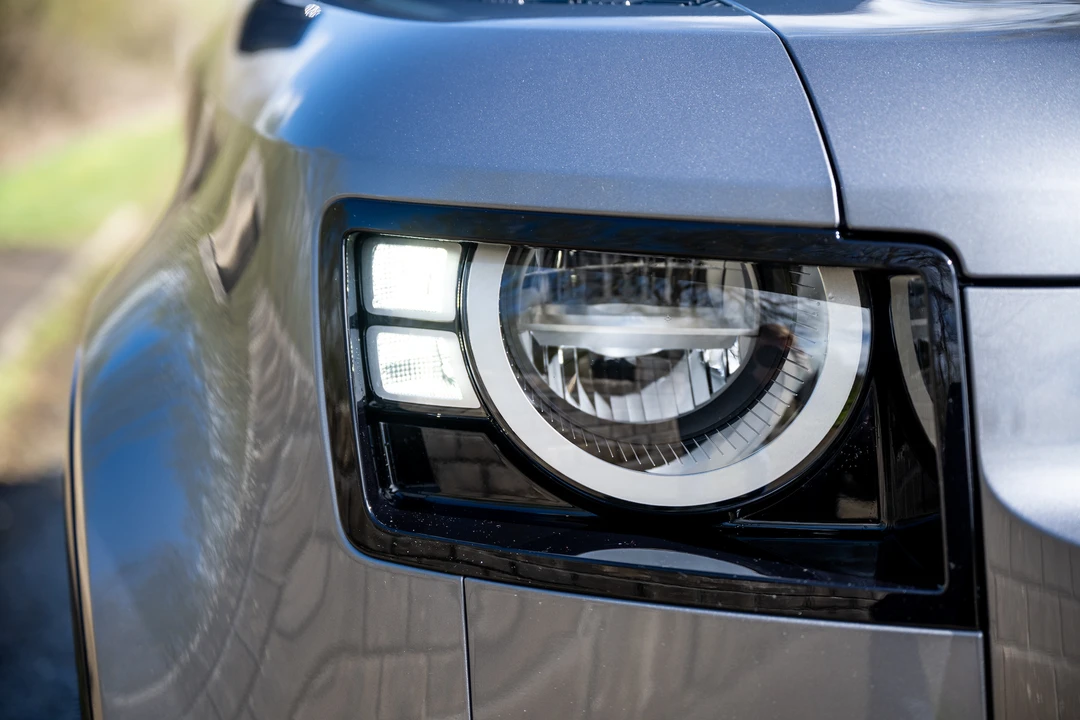 2021 Land Rover Defender 90 - Image 26 of 31