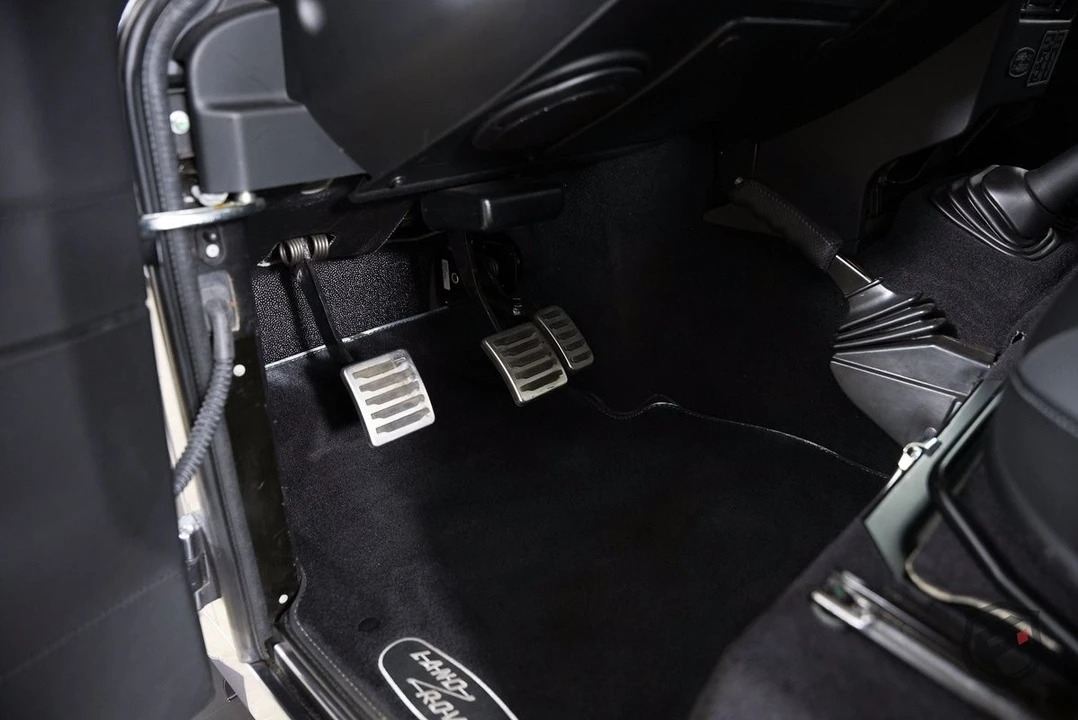 2021 Land Rover Defender L663 - Image 21 of 21