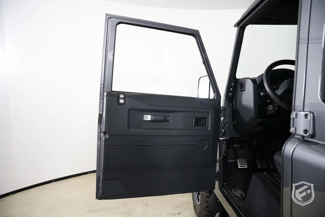 2021 Land Rover Defender L663 - Image 13 of 21